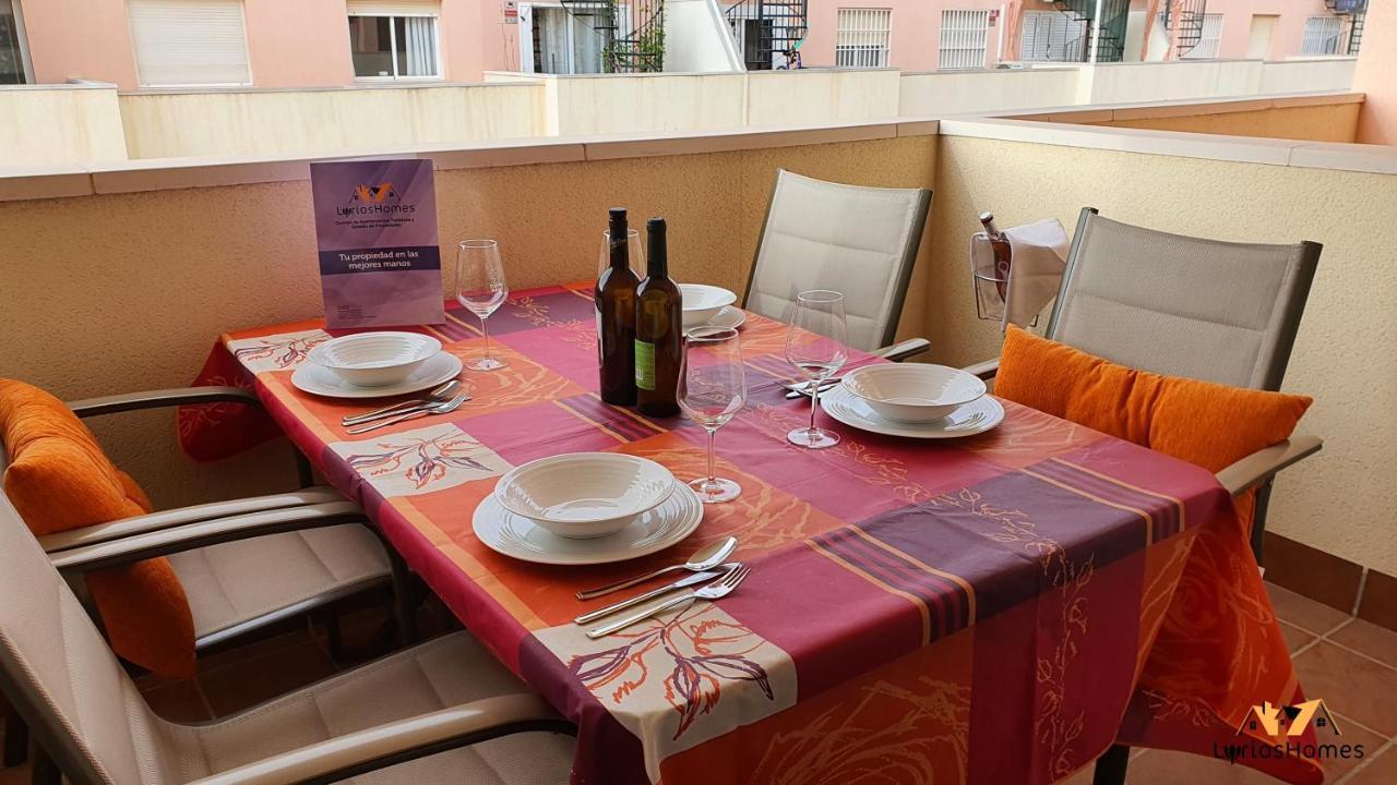 Lyrioshomes Beach Roquetas De Mar , Piscina Y Parque Infantil 외부 사진