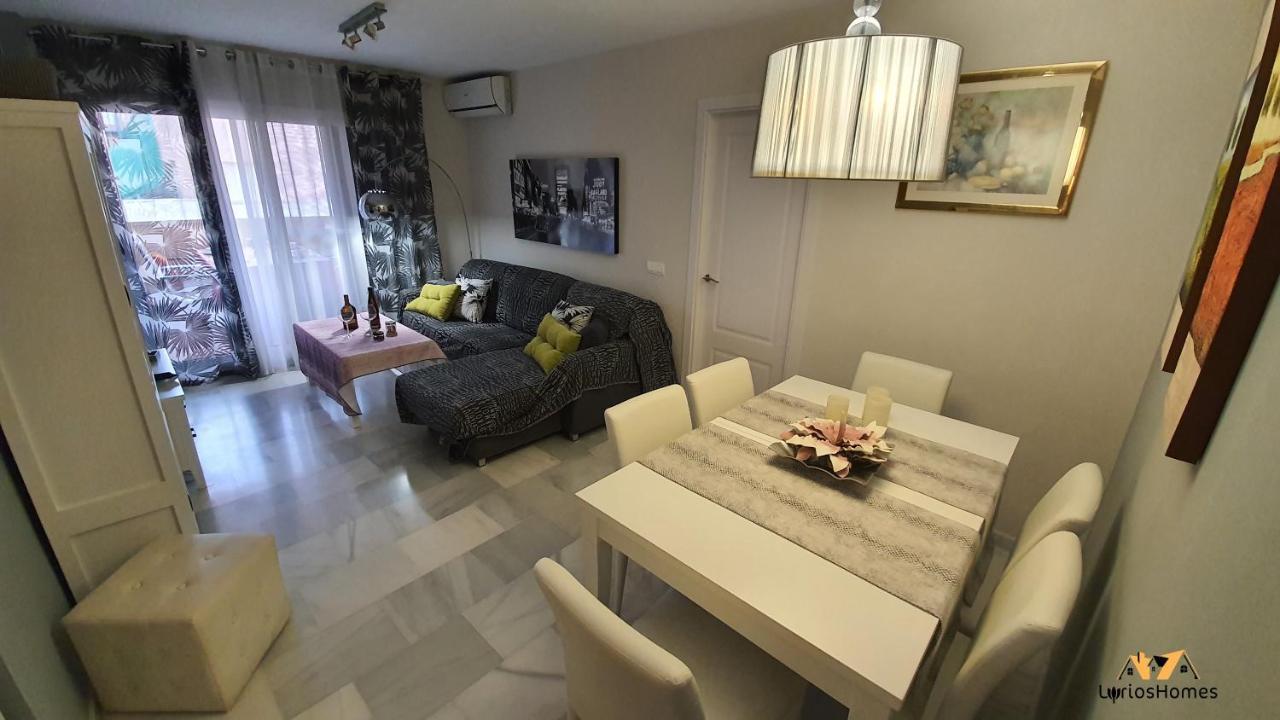 Lyrioshomes Beach Roquetas De Mar , Piscina Y Parque Infantil 외부 사진
