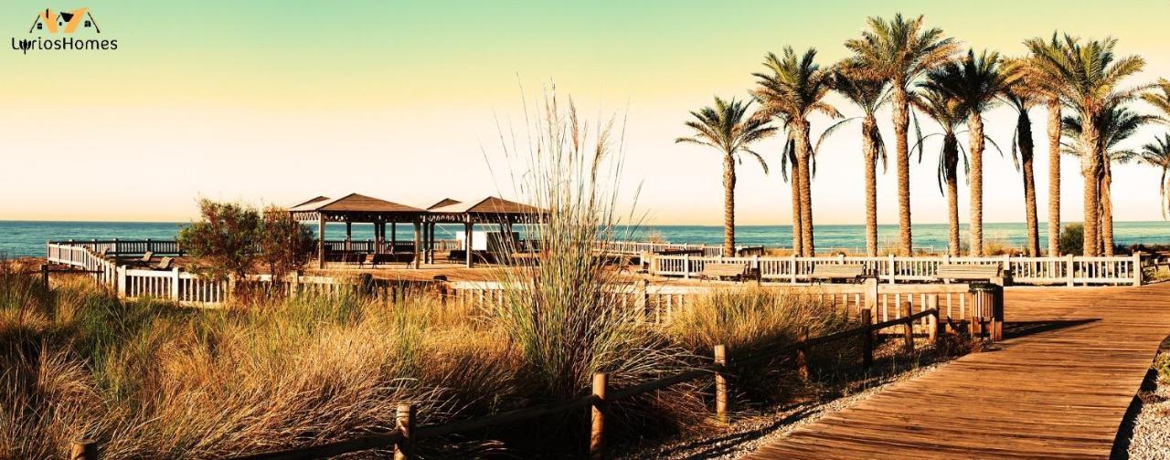 Lyrioshomes Beach Roquetas De Mar , Piscina Y Parque Infantil 외부 사진